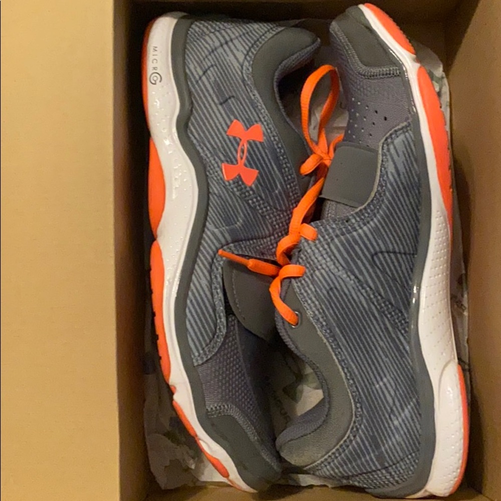 Awesome training shoe. Used, size 9.5